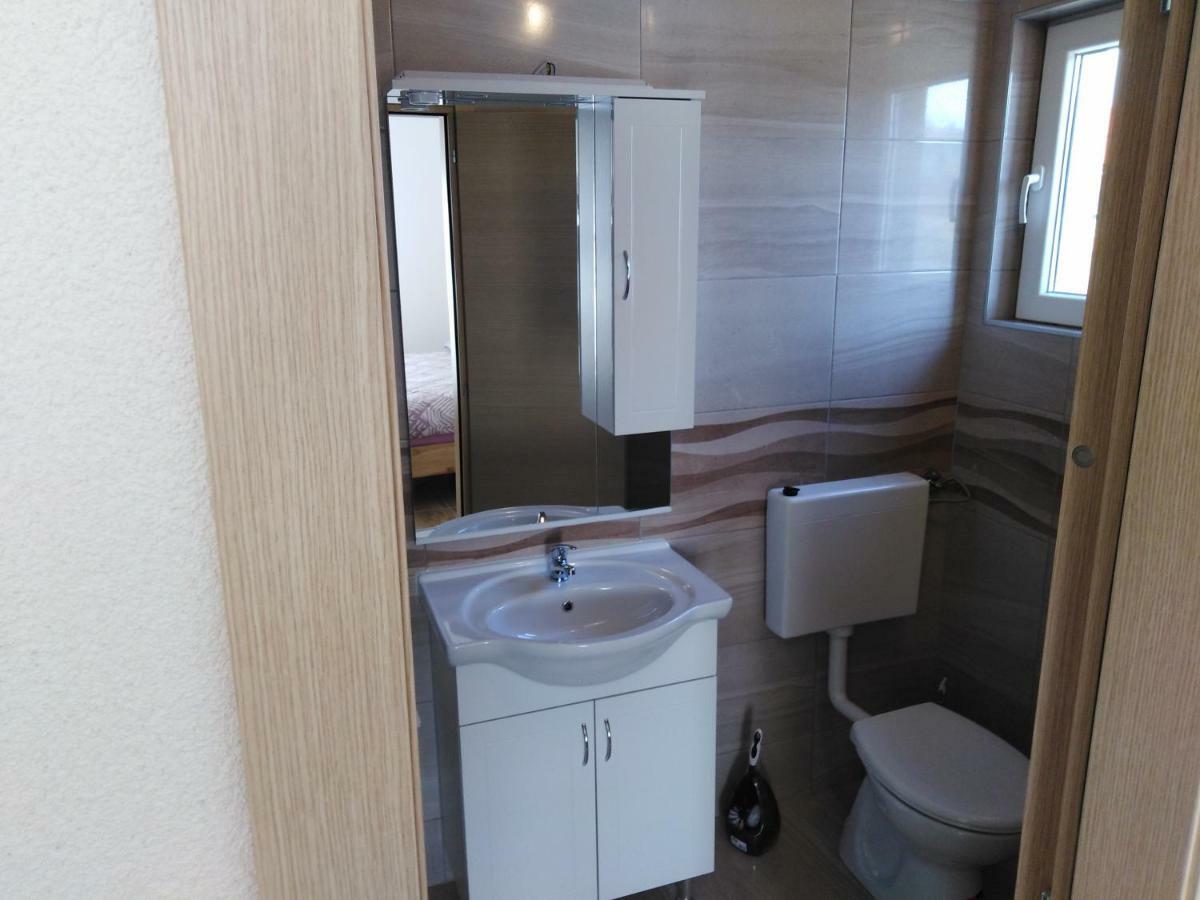 Apartments Nediljko & Mila Zadar Ngoại thất bức ảnh