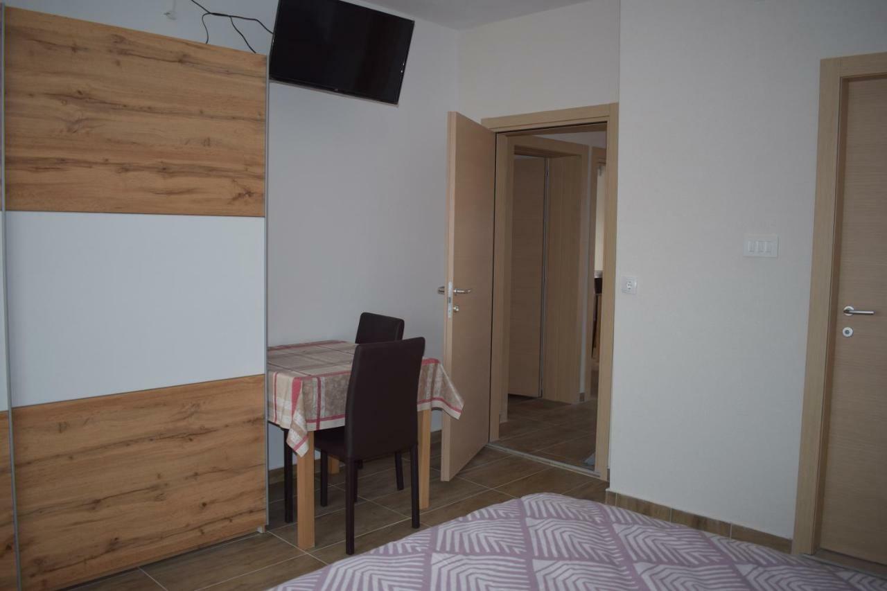 Apartments Nediljko & Mila Zadar Ngoại thất bức ảnh