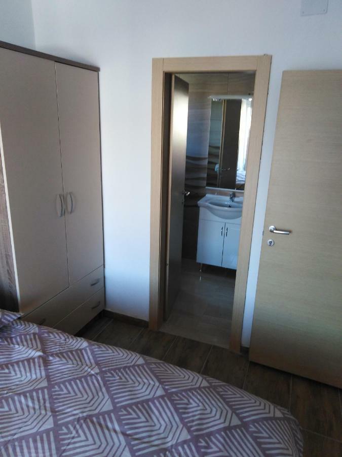 Apartments Nediljko & Mila Zadar Ngoại thất bức ảnh