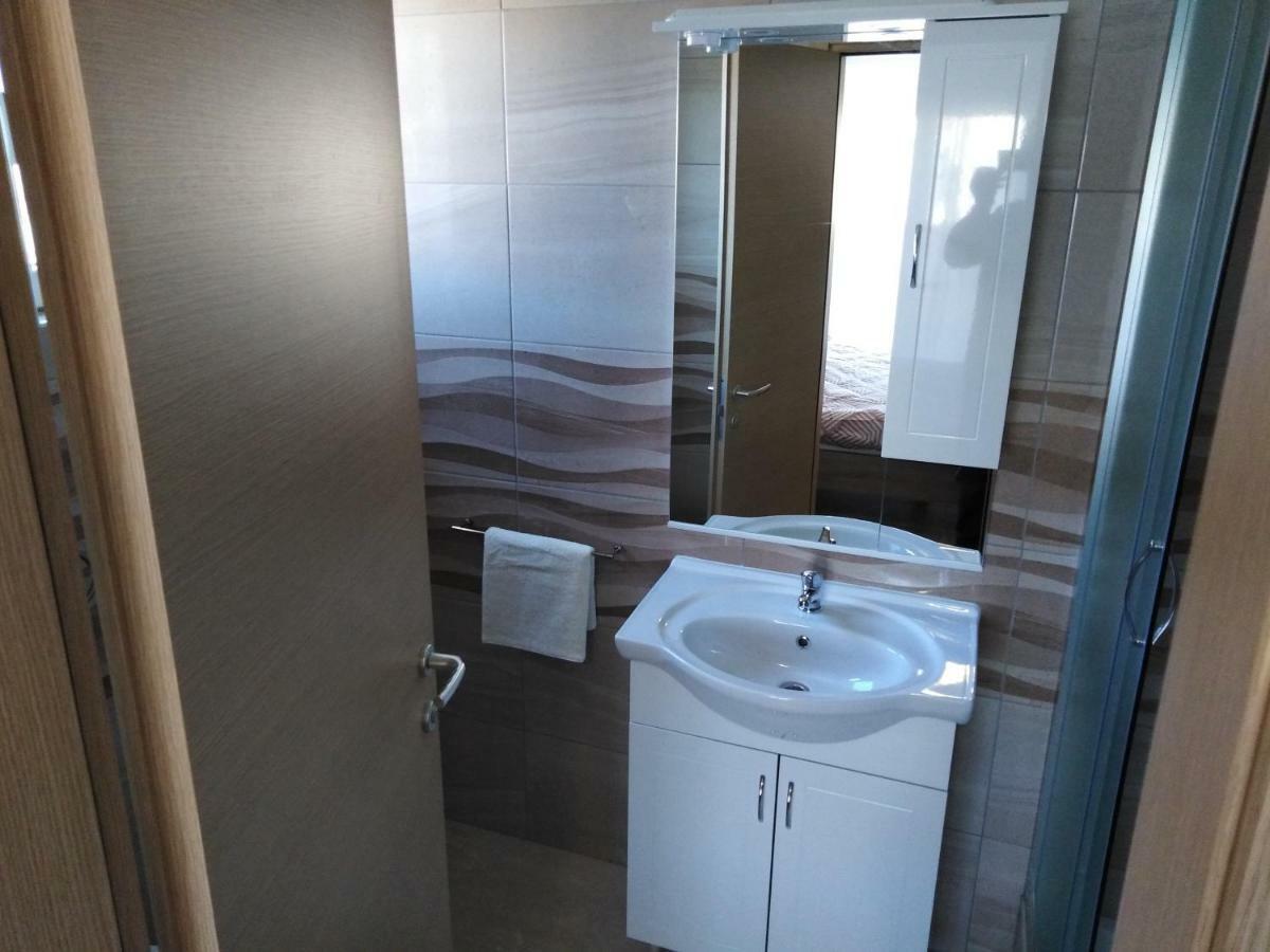 Apartments Nediljko & Mila Zadar Ngoại thất bức ảnh